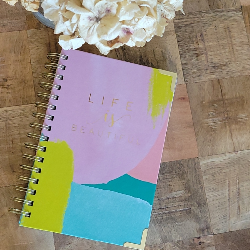 **LIFE IS BEAUTIFUL** notebook